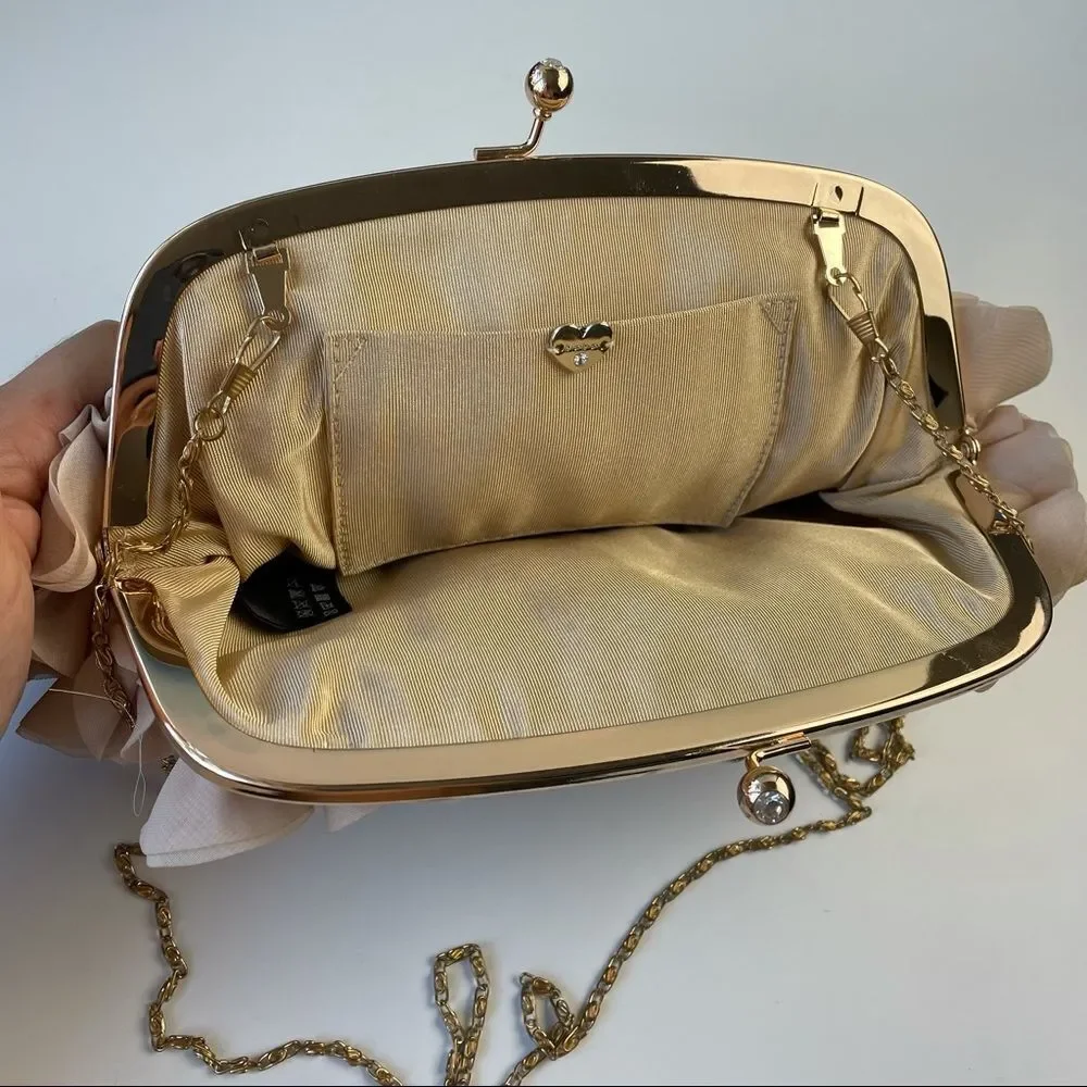 Bebe Clutch Rose Ruffles Silvana NATURAL